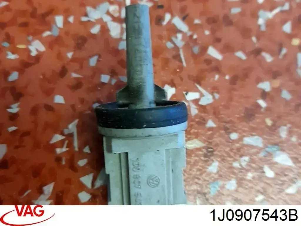 Sensor de temperatura do fluido de esfriamento (de ativação de ventilador do radiador) VAG 1J0907543B preço, a partir de 26,53 USD