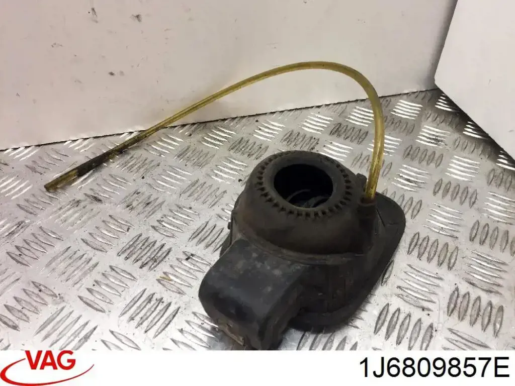 Alcapão do tanque de combustível VAG 1J6809857E preço, a partir de 46,01 USD