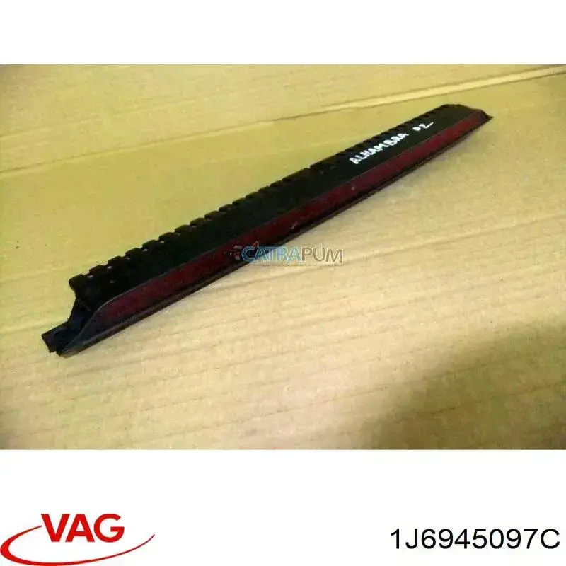 1J6945097C VAG Sinal de parada traseiro adicional