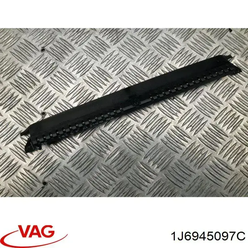 Compre 1J6945097C VAG Sinal de parada traseiro adicional