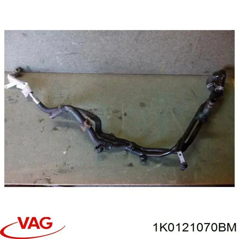 Mangueira (cano derivado) do sistema de esfriamento VAG 1K0121070BM preço, a partir de 24,68 USD