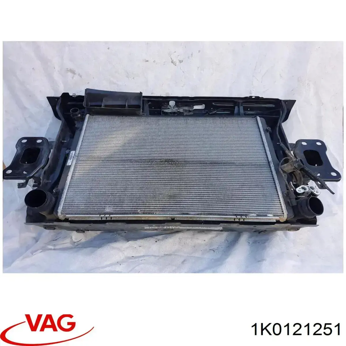 Radiador de esfriamento de motor VAG 1K0121251 preço, a partir de 93,05 USD