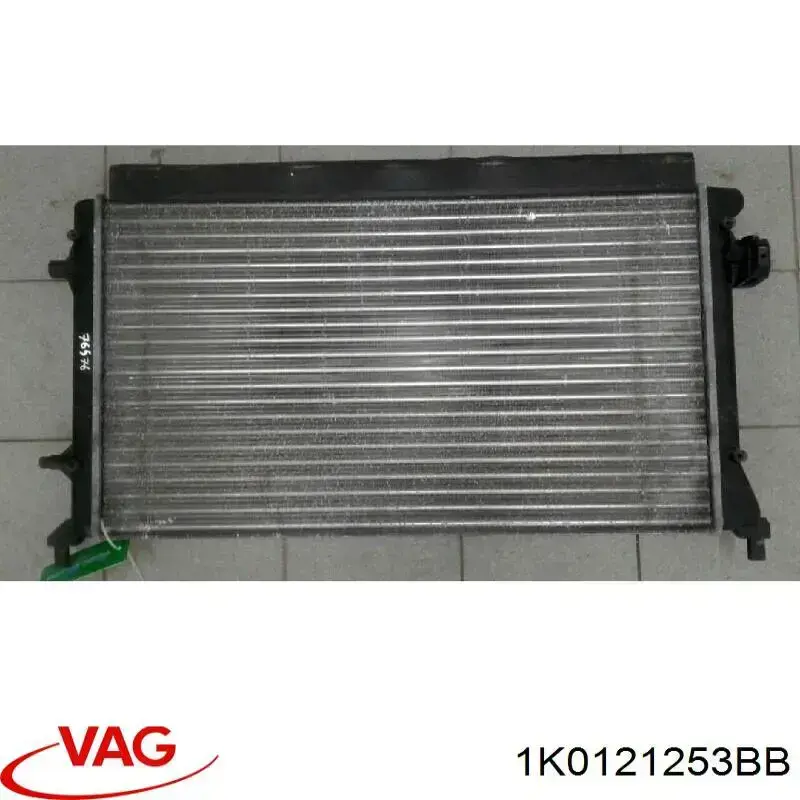 Compre 1K0121253BB VAG Radiador de esfriamento de motor