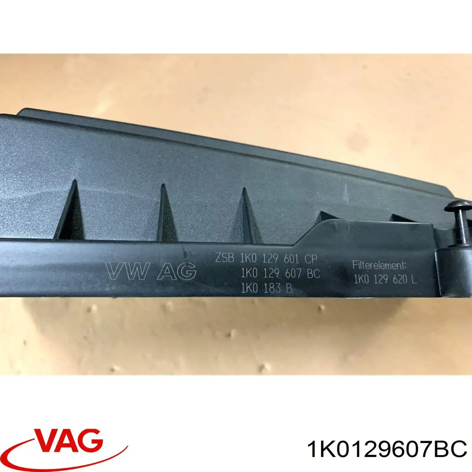 Caixa de filtro de ar VAG 1K0129607BF preço, a partir de 201,83 USD