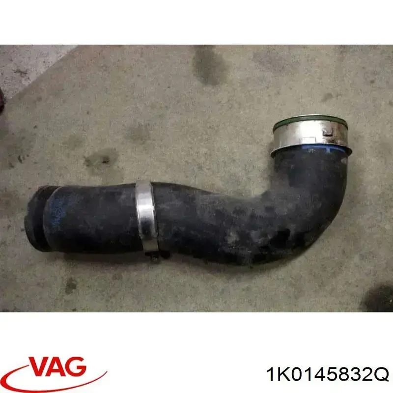 1K0145832Q VAG Mangueira (cano derivado) de intercooler