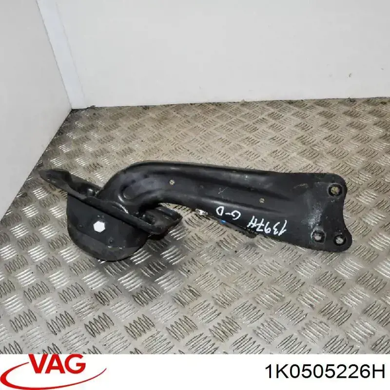 Barra longitudinal de suspensão traseira direita VAG 1K0505226H preço, a partir de 52,78 USD
