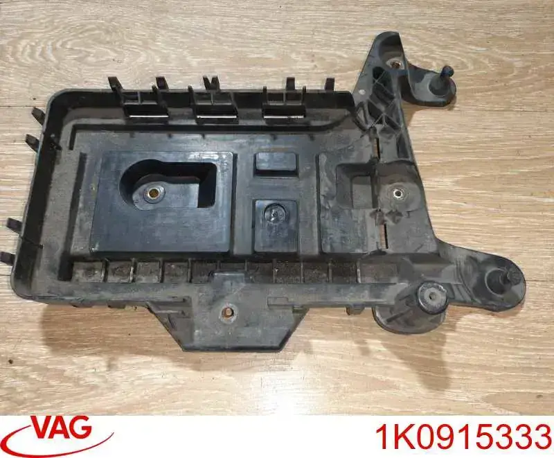 1K0915333 VAG Fixação (suporte) de bateria recarregável