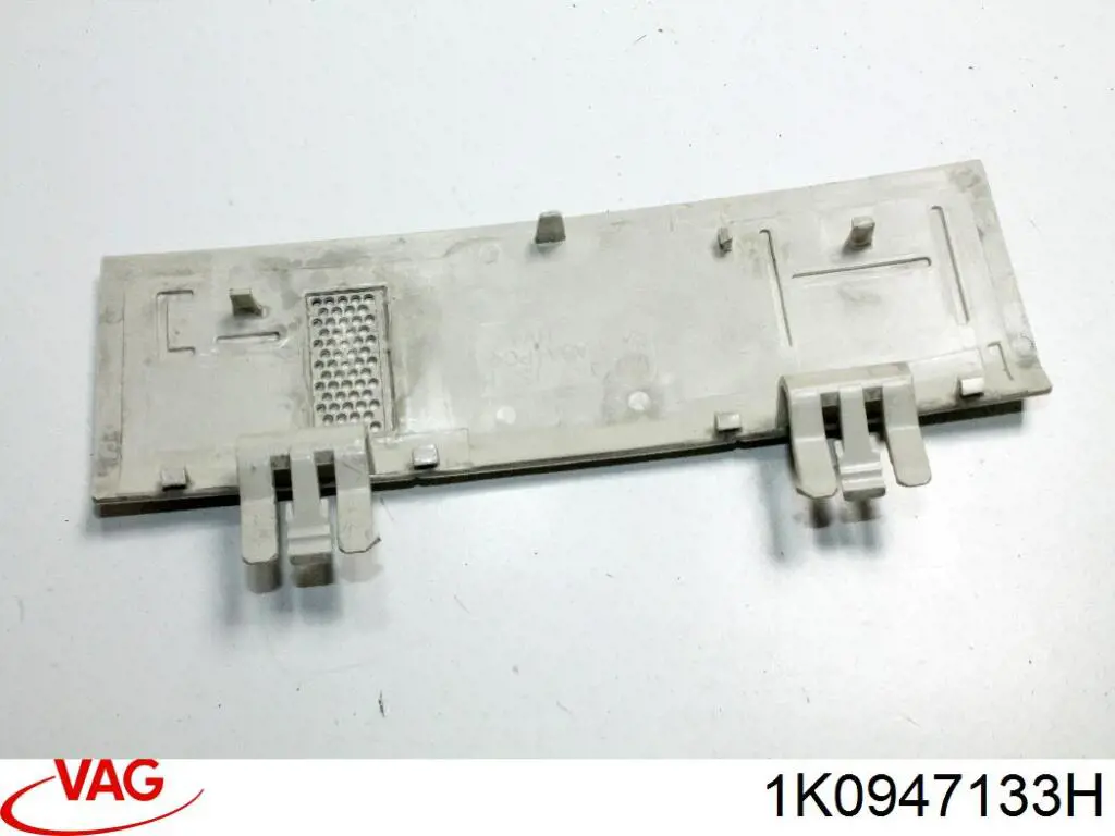 1K0947133H VAG Quebra-luz de iluminação de salão (de cabina)