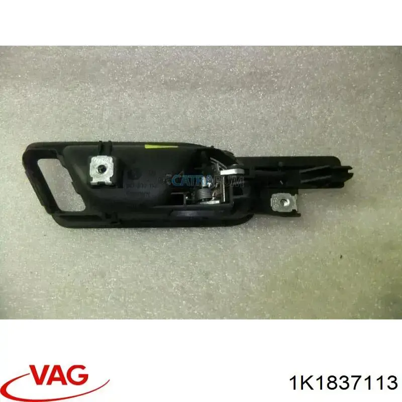 1K1837113 VAG Maçaneta interna esquerda da porta dianteira