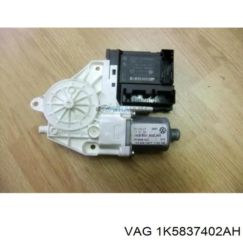 Motor de acionamento de vidro da porta dianteira direita VAG 1K5837402AH preço, a partir de 56,18 USD