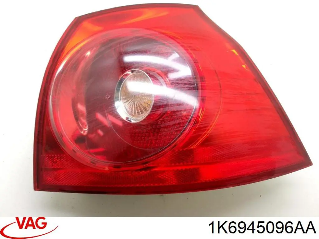 Compre 1K6945096AA VAG Lanterna traseira direita externa