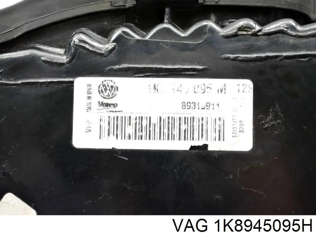 Lanterna traseira esquerda 1K8945095M VAG
