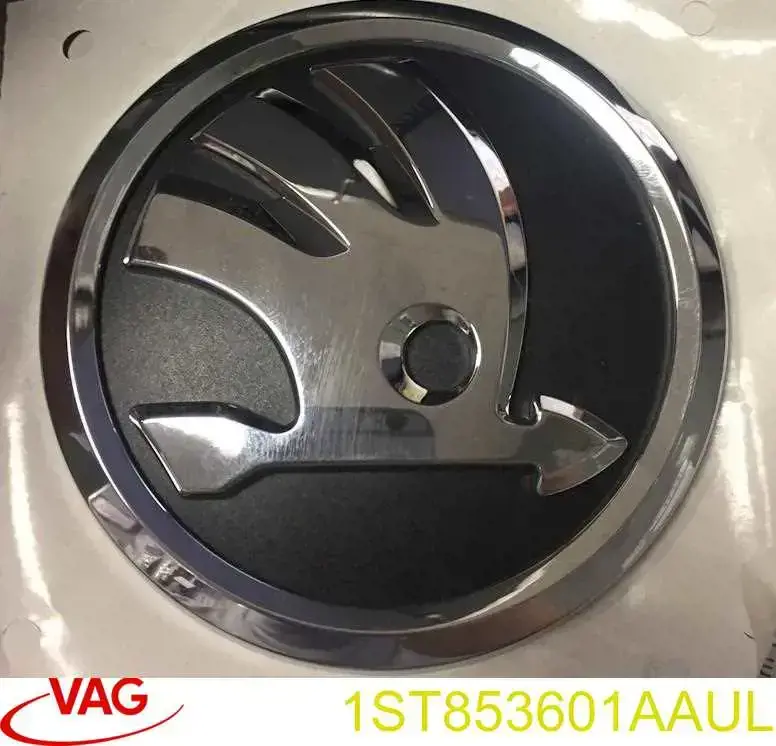 Compre 1ST853601AAUL VAG Emblema da capota