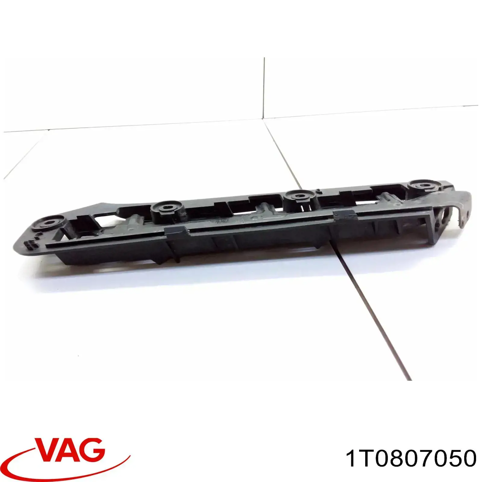 Consola externa direita do pára-choque dianteiro VAG 1T0807050 preço, a partir de 21,07 USD