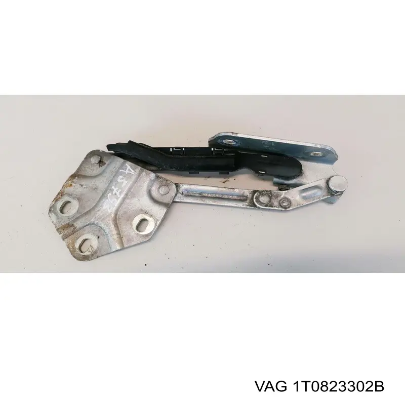 1T0823302B VAG Gozno da capota direito