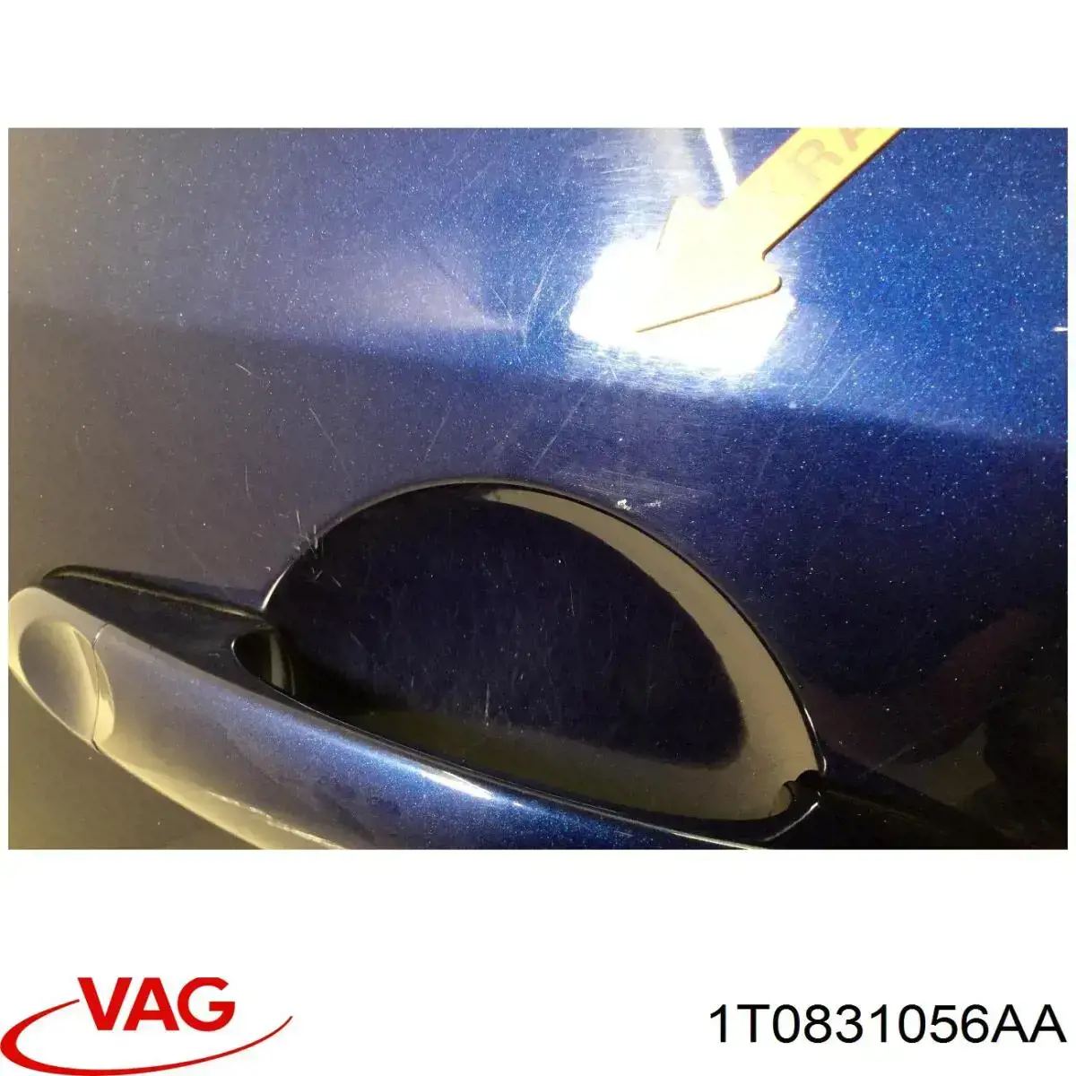 1T0831056AA VAG Porta dianteira direita