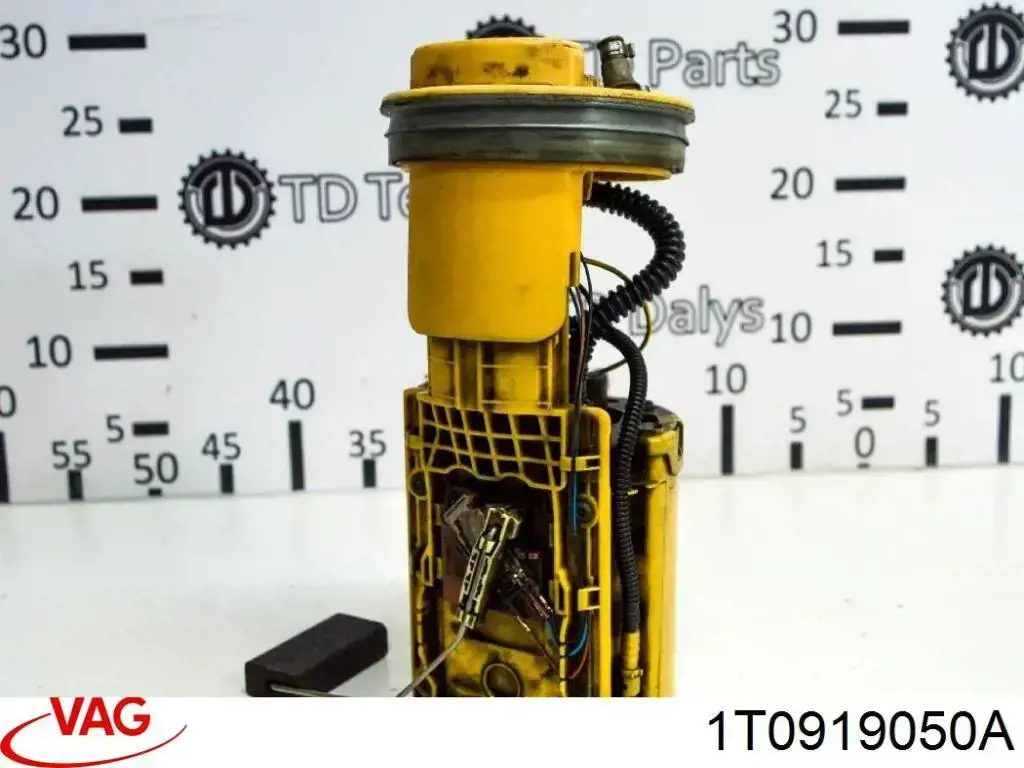 Compre 1T0919050A VAG Módulo de bomba de combustível com sensor do nível de combustível