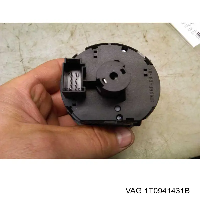 Comutador das luzes no "painel de instrumentos" VAG 1T0941431B