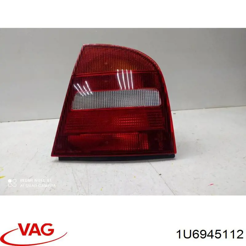 1U6945112 VAG Lanterna traseira direita