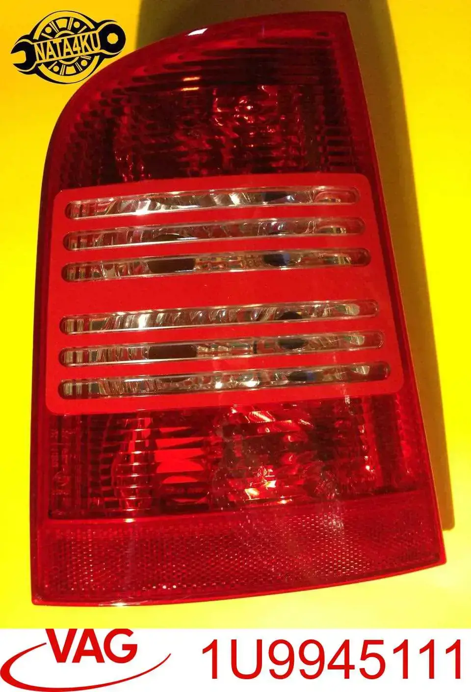 1U9945111 VAG Lanterna traseira esquerda