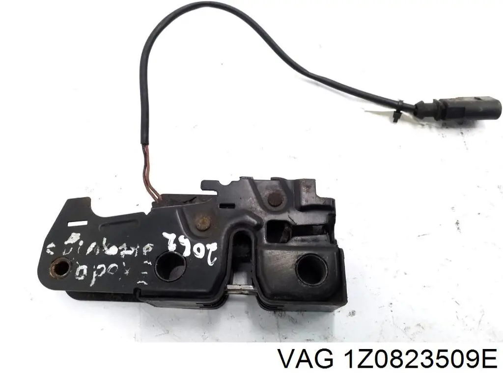 Fecho da capota VAG 1Z0823509E preço, a partir de 40,86 USD