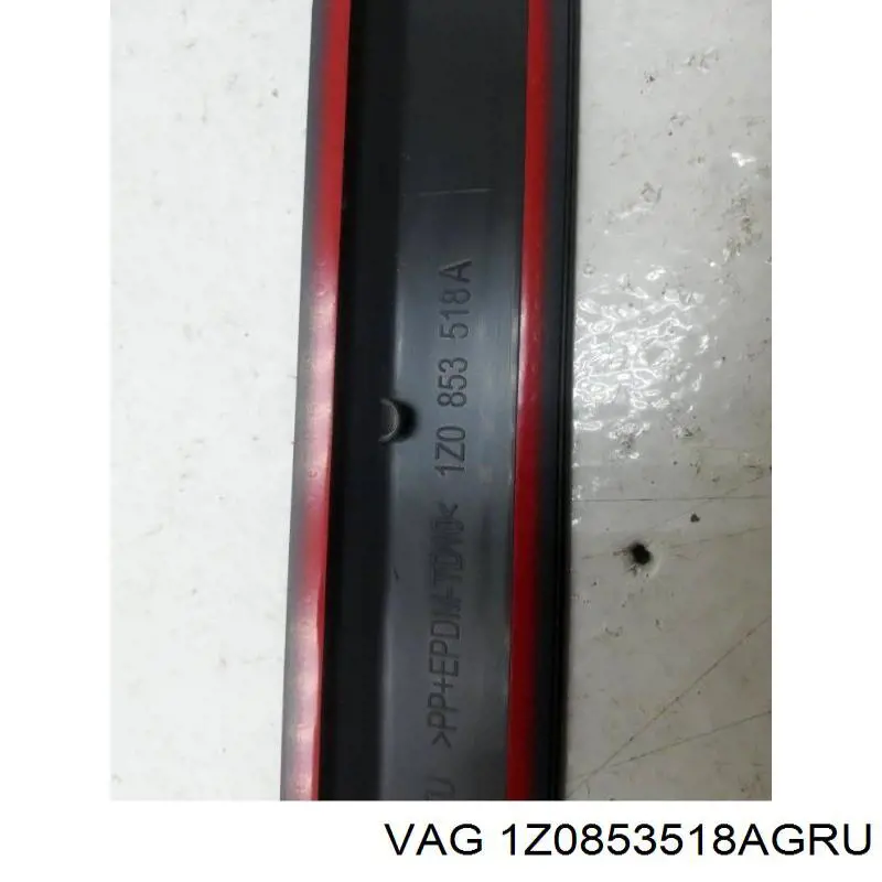 1Z0853518AGRU VAG Moldura da porta dianteira direita