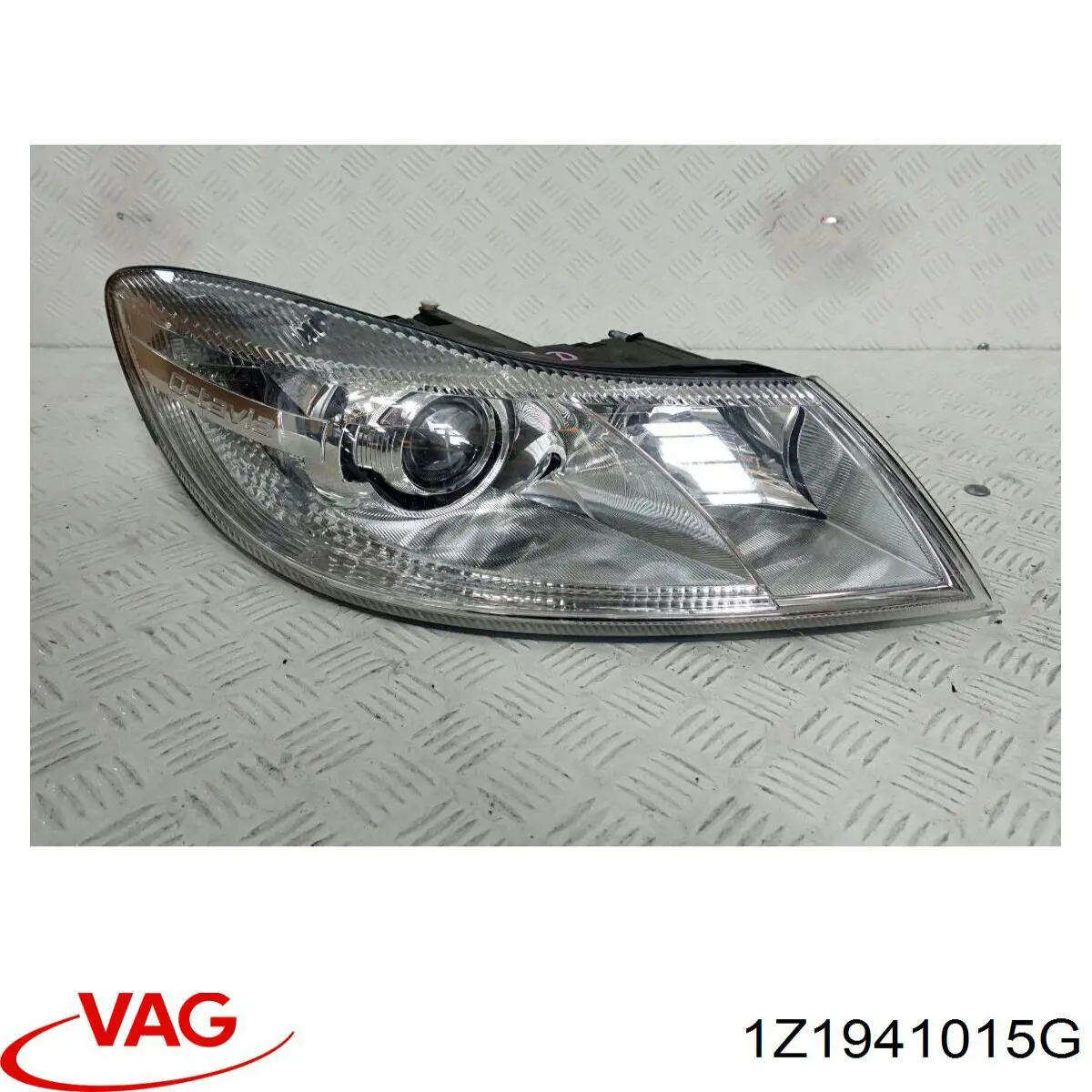 1Z1941015G VAG Luz esquerda