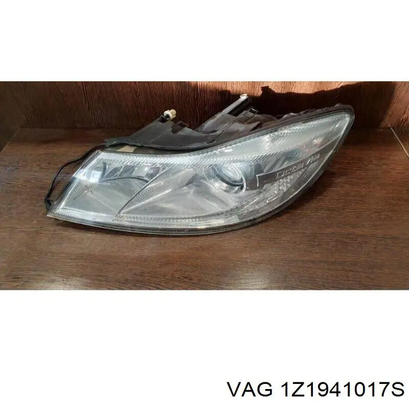 Luz esquerda VAG 1Z1941017S preço, a partir de 182,46 USD