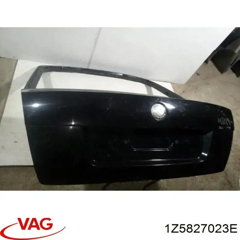 1Z5827023E VAG Porta traseira (3ª/5ª porta-malas (tampa de alcapão)