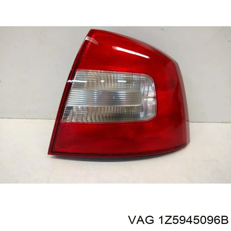 Compre 1Z5945096B VAG Lanterna traseira direita