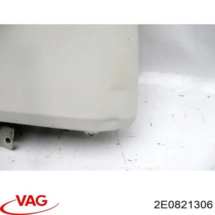 Compre 2E0821306 VAG Pára-lama dianteiro direito