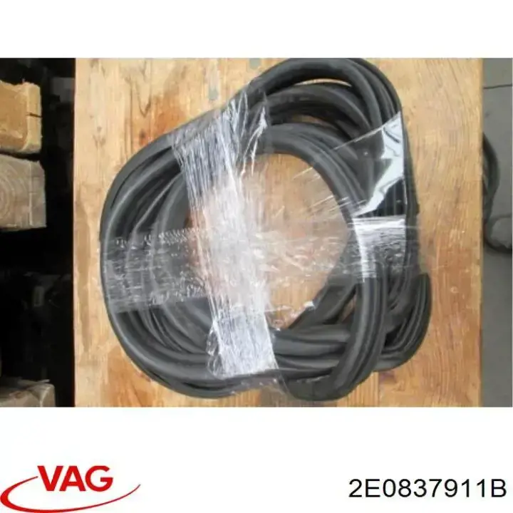 Compactador da porta dianteira (na porta) VAG 2E0837911B preço, a partir de 93,11 USD