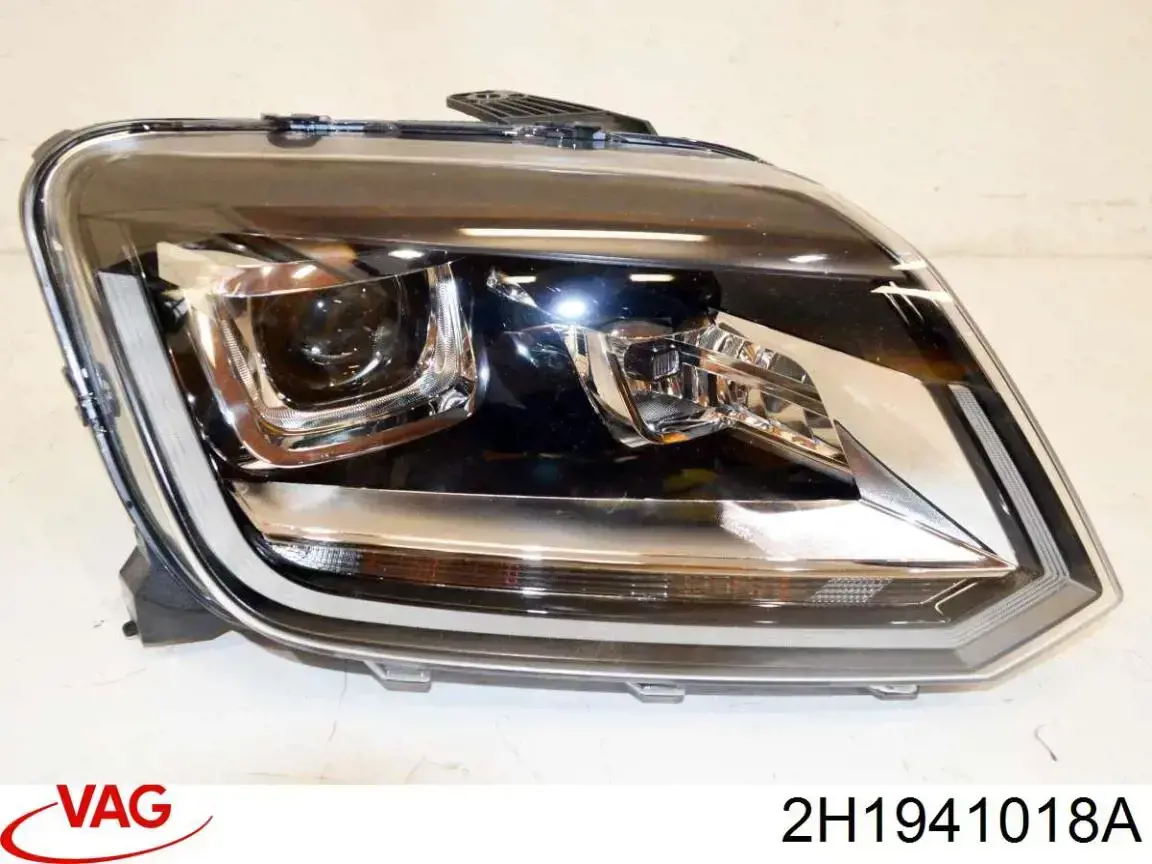 Luz direita VAG 2H1941018A preço, a partir de 666,10 USD