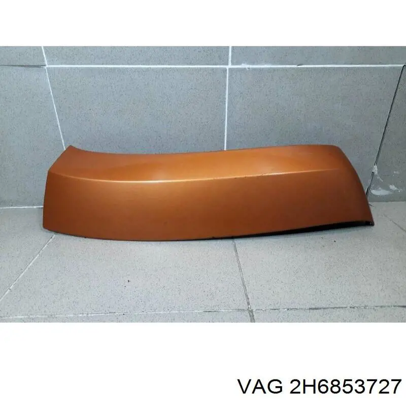 2H6853727GRU VAG Expansor (placa sobreposta) de arco do pára-lama dianteiro esquerdo