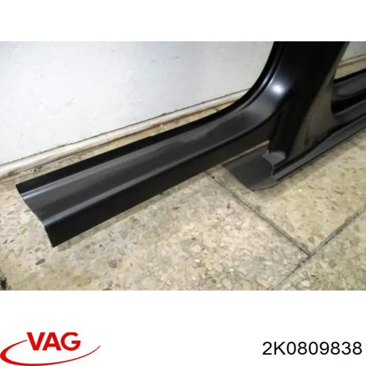Montante central direito de carroçaria VAG 2K5809838 preço, a partir de 1088,56 USD