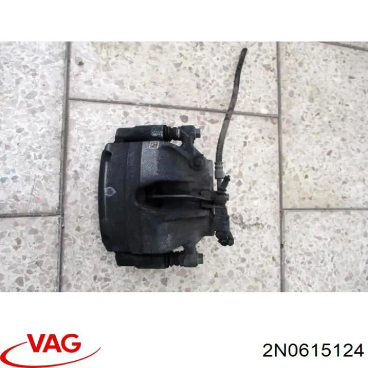 2N0615124 VAG Suporte do freio dianteiro direito