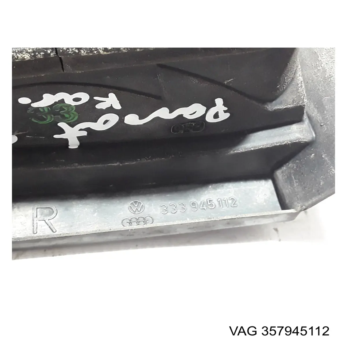 Lanterna traseira direita externa VAG 357945112 preço, a partir de 51,17 USD