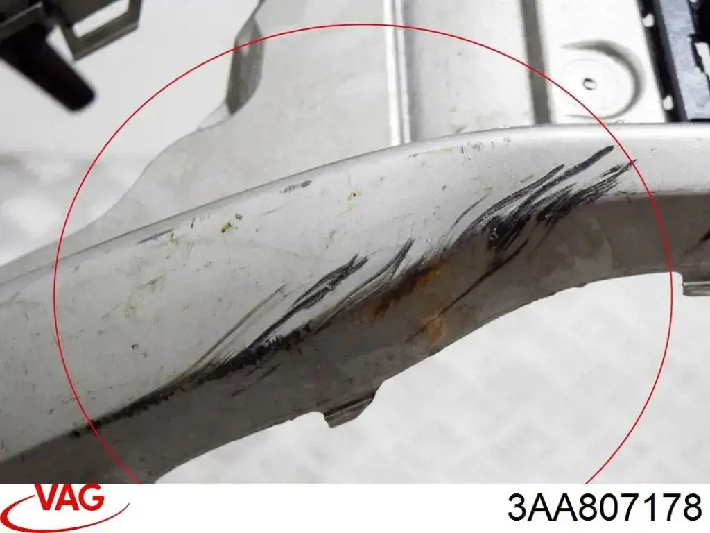 Guia do pára-choque dianteiro direito VAG 3AA807178 preço, a partir de 15,15 USD