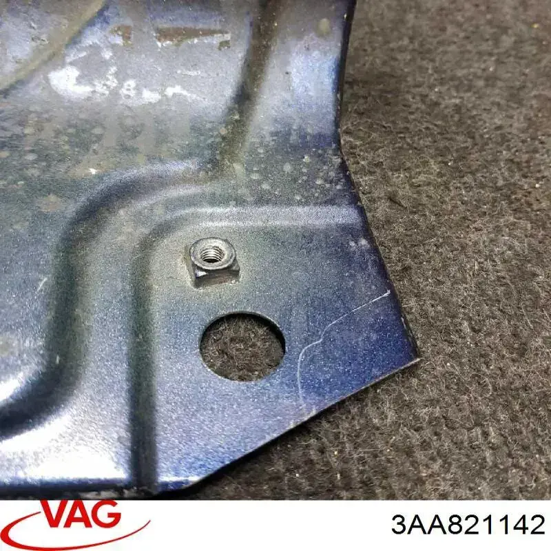Compre 3AA821142 VAG Consola dianteira de fixação do pára-lama dianteiro direito