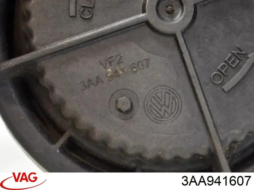 Compre 3AA941607 VAG Tampa das luzes traseiras