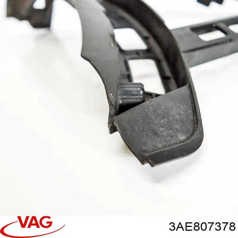 Compre 3AE807378 VAG Consola direita do pára-choque traseiro externo