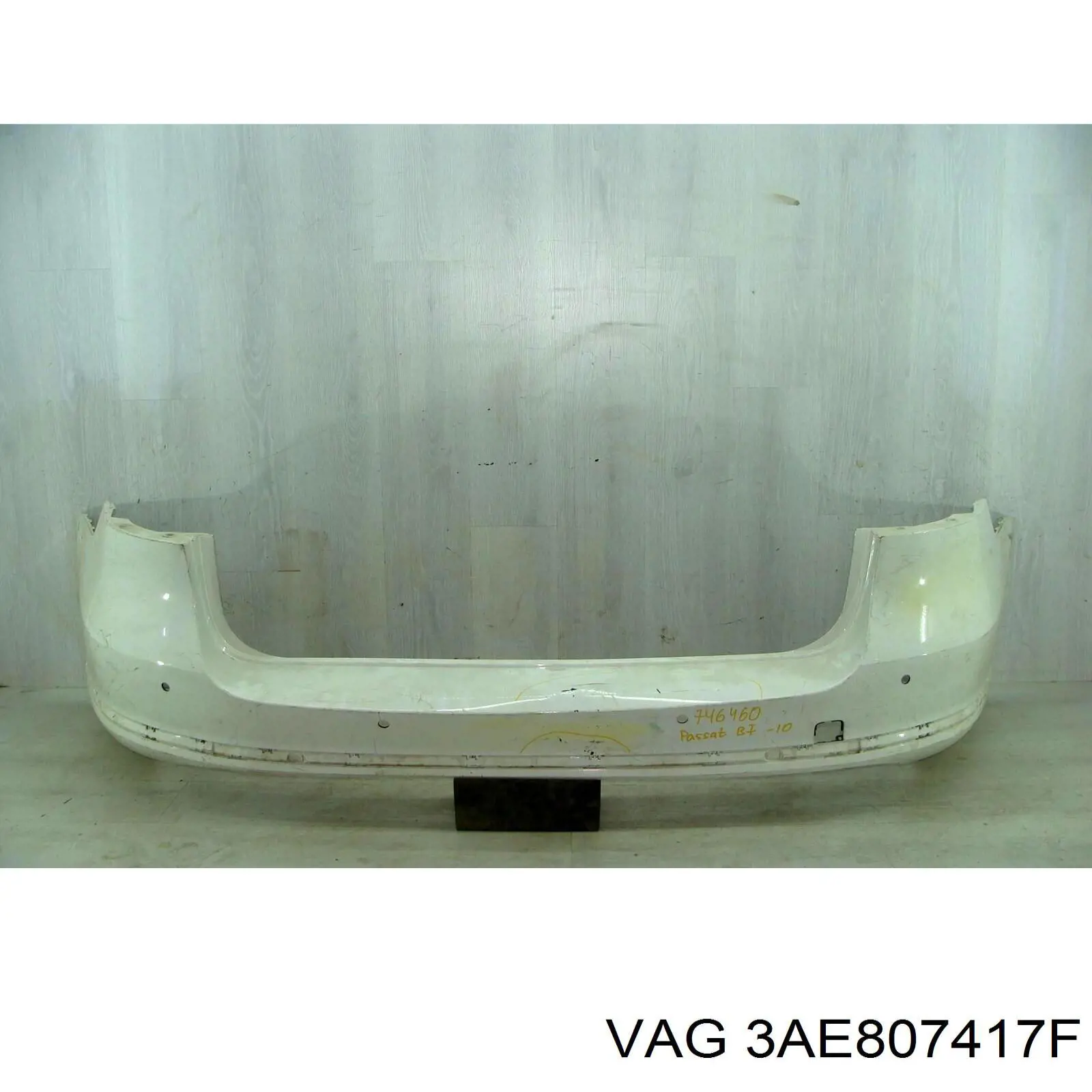 Pára-choque traseiro VAG 3AE807417F preço, a partir de 197,63 USD