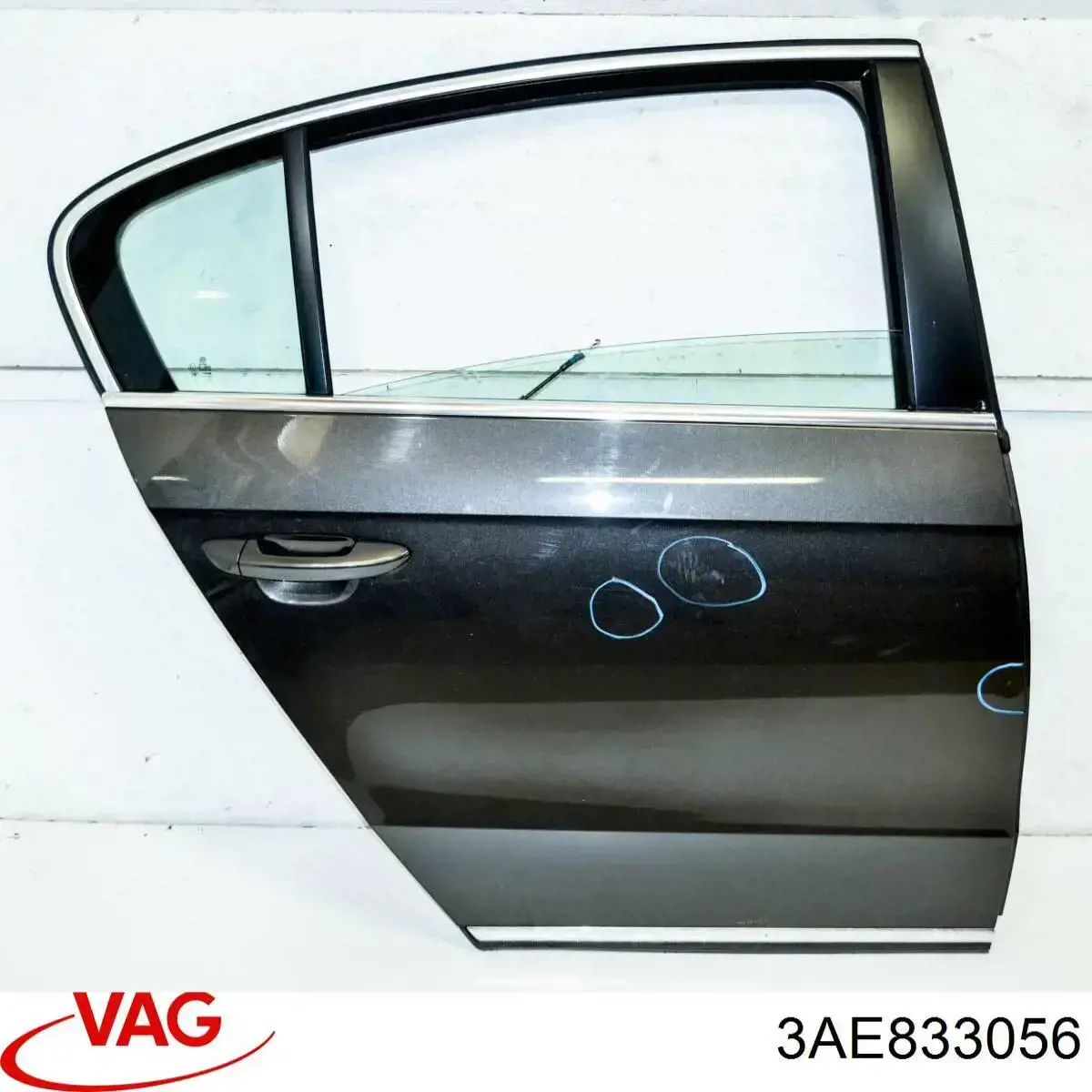 Porta traseira direita VAG 3AE833056 preço, a partir de 344,30 USD
