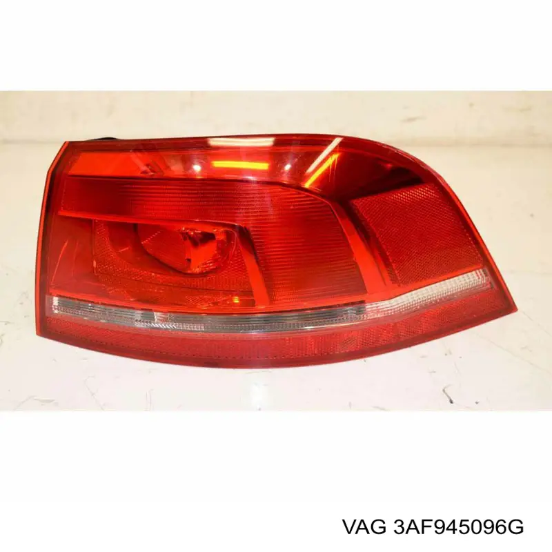 Lanterna traseira direita externa VAG 3AF945096G preço, a partir de 107,57 USD