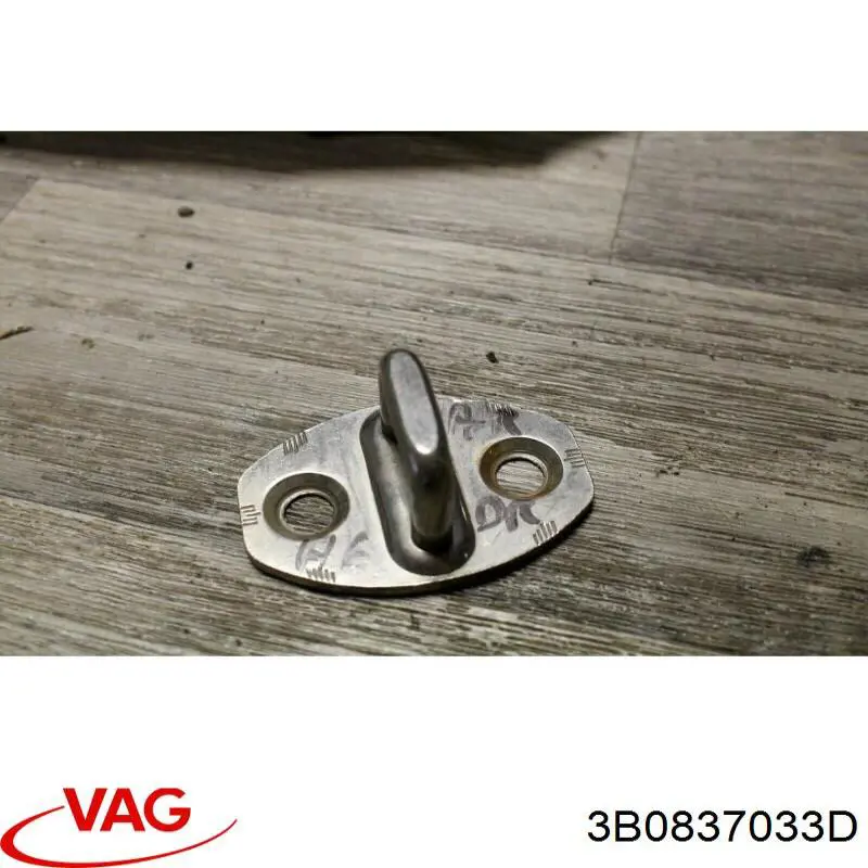 Gozno de garra (parte complementar) de fecho da porta traseira VAG 3B0837033D preço, a partir de 10,11 USD