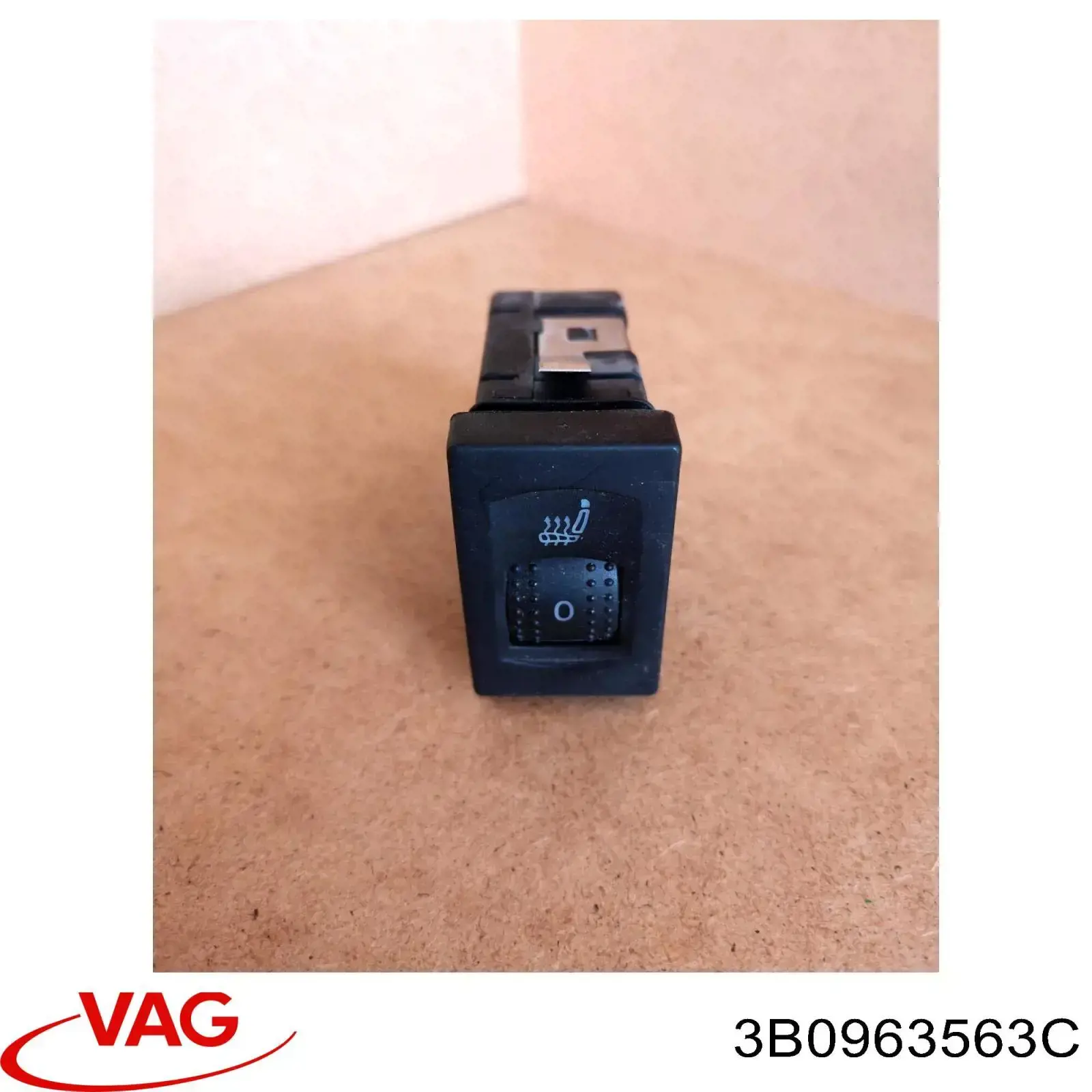 Botão de ativação de aquecimento do assento VAG 3B0963563A preço, a partir de 9,31 USD