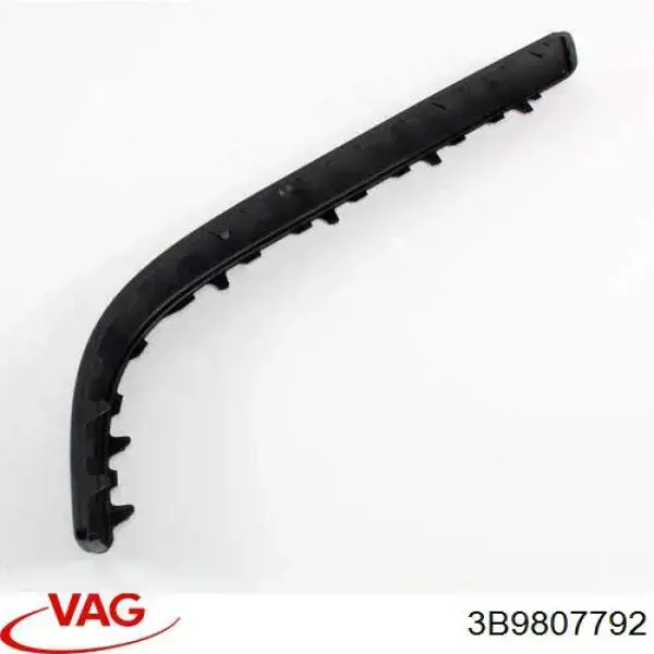 3B9807792 VAG Moldura direita do pára-choque traseiro