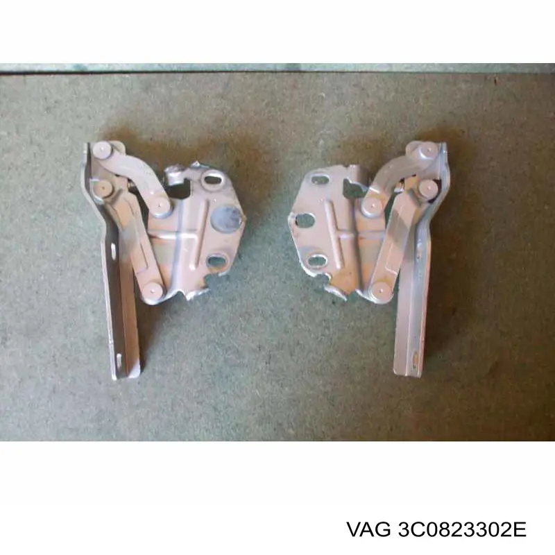 3C0823302E VAG Gozno da capota direito