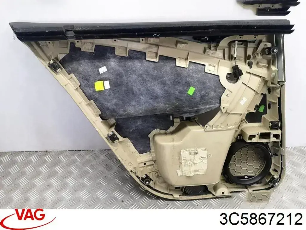 Revestimento (cobrimento) interno da porta traseira direita VAG 3C5867212 preço, a partir de 59,59 USD