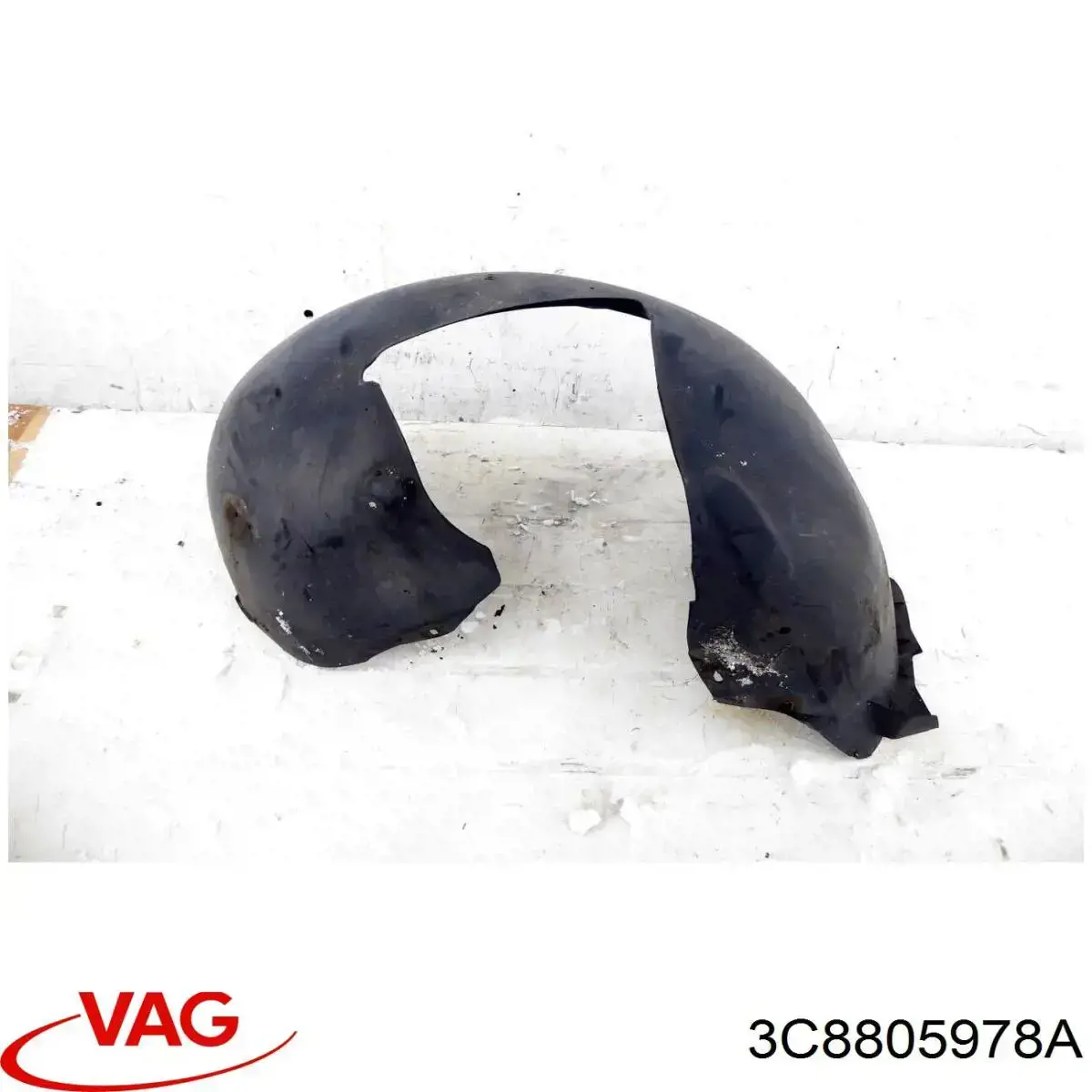 3C8805978A VAG Guarda-barras direito do pára-lama dianteiro